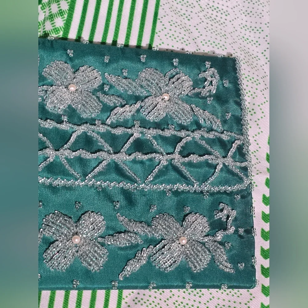 Vintage 60s Handmade Teal Hong Kong Floral Beaded Clutch Purse